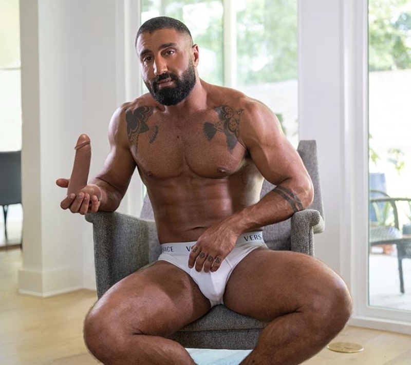 Fleshlight Sharok Male Pornstar Replicas | KINPAE214