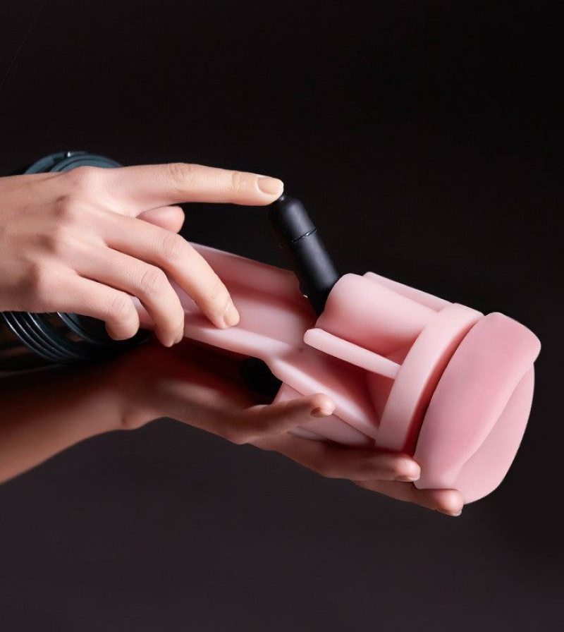 Fleshlight Vibro™ Butt Male Masturbators | URGFDI863